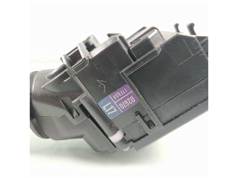 Recambio de mando limpia para toyota auris hybrid advance referencia OEM IAM 0267017F858  