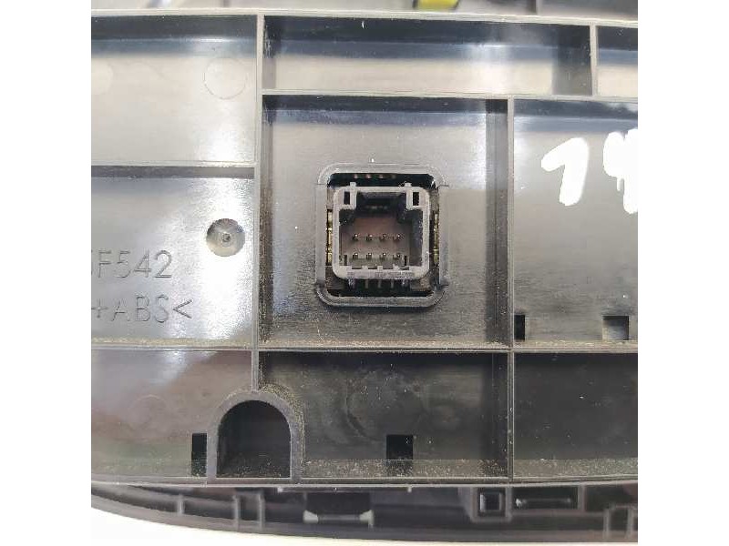 Recambio de mando climatizador para toyota auris hybrid advance referencia OEM IAM 5590002460  