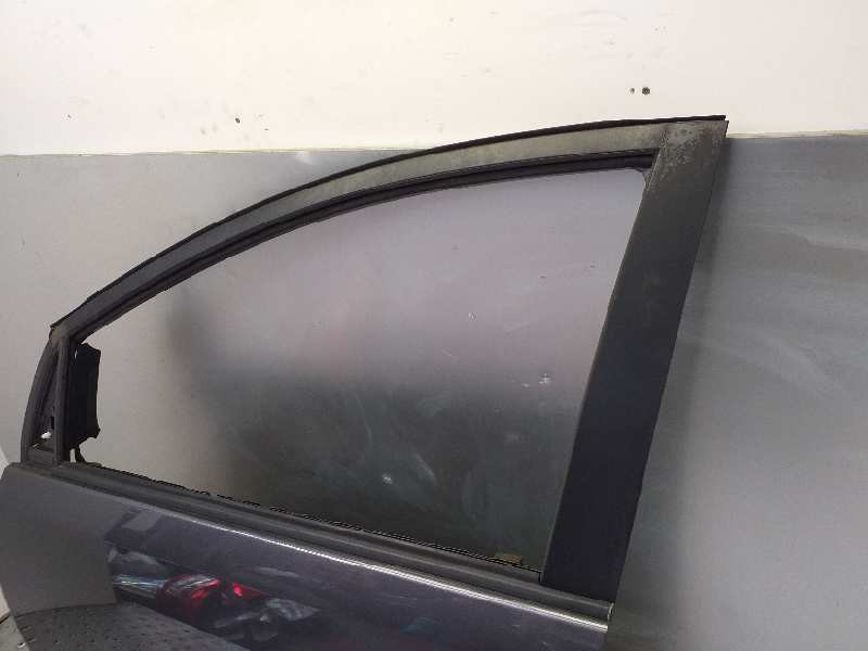 Recambio de puerta delantera izquierda para toyota prius (nhw20) basis referencia OEM IAM   