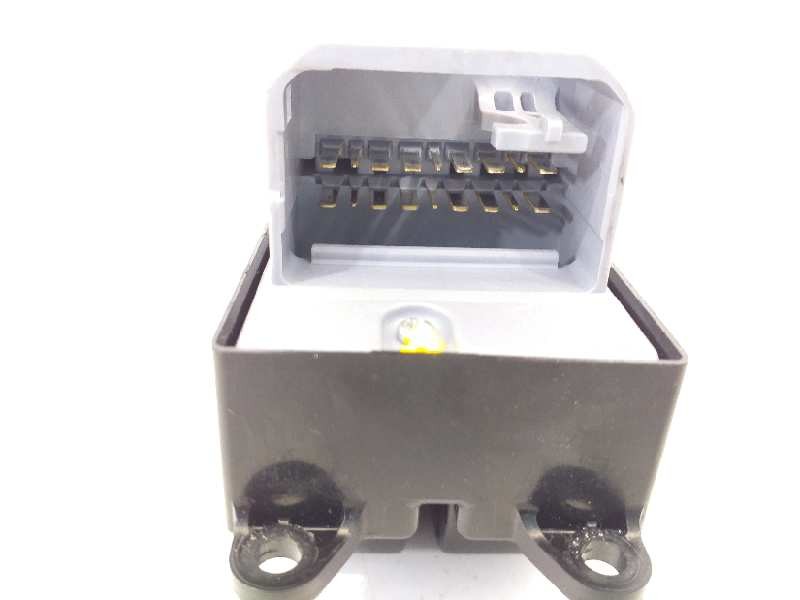 Recambio de mando elevalunas delantero izquierdo para toyota prius (nhw20) basis referencia OEM IAM 8482047050  