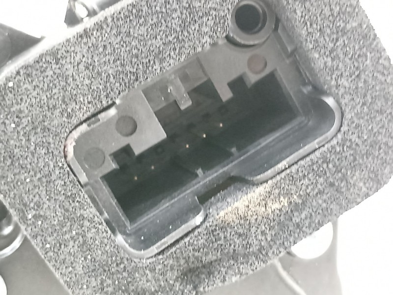 Recambio de cerradura puerta delantera derecha para seat ibiza (kj1) style go referencia OEM IAM 10B837016B  