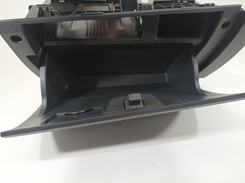 Recambio de guantera para seat ibiza (kj1) style go referencia OEM IAM 6F1857103N 6F1857095AF 