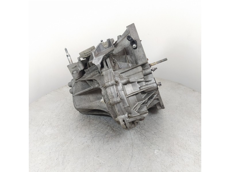 Recambio de caja cambios para renault clio iii confort dynamique referencia OEM IAM TL4A002  