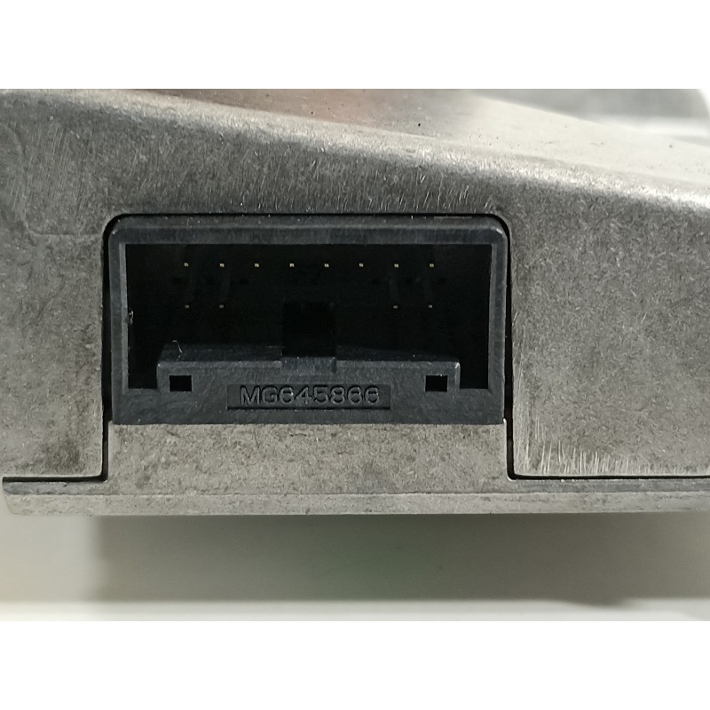 Recambio de camara para kia sportage drive 2wd referencia OEM IAM 95895F1000  