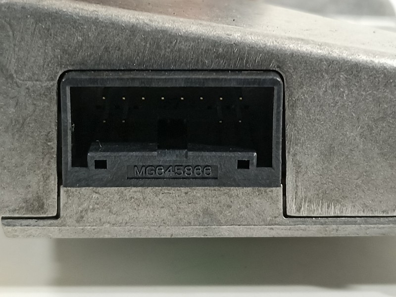 Recambio de camara para kia sportage drive 2wd referencia OEM IAM 95895F1000  