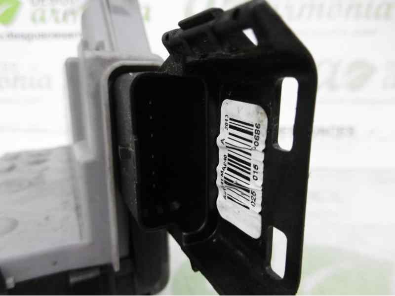 Recambio de cerradura puerta trasera derecha para citroën c3 exclusive referencia OEM IAM 9800624980  