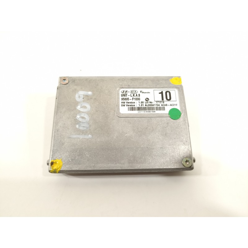 Recambio de camara para kia sportage drive 2wd referencia OEM IAM 95895F1000  