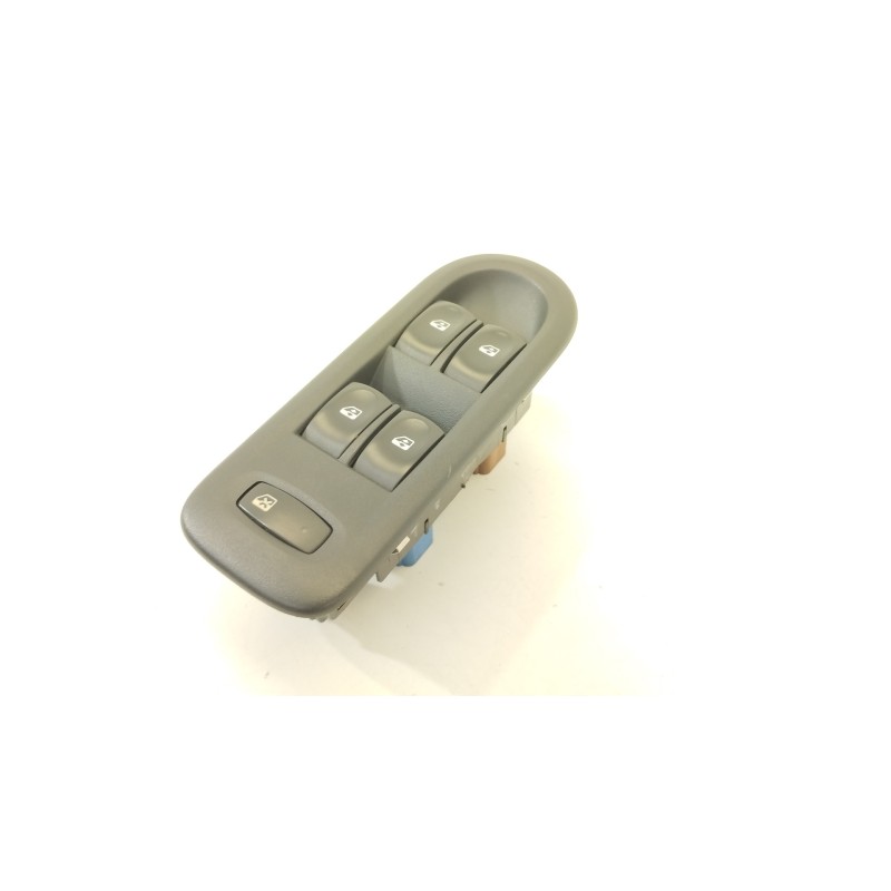 Recambio de mando elevalunas delantero izquierdo para renault clio iii confort dynamique referencia OEM IAM 214945A 214938A 3796