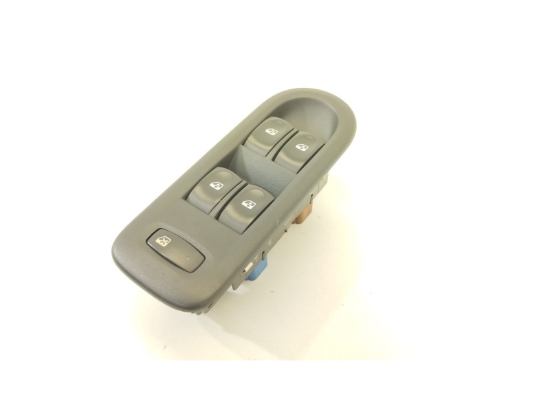 Recambio de mando elevalunas delantero izquierdo para renault clio iii confort dynamique referencia OEM IAM 214945A 214938A 3796