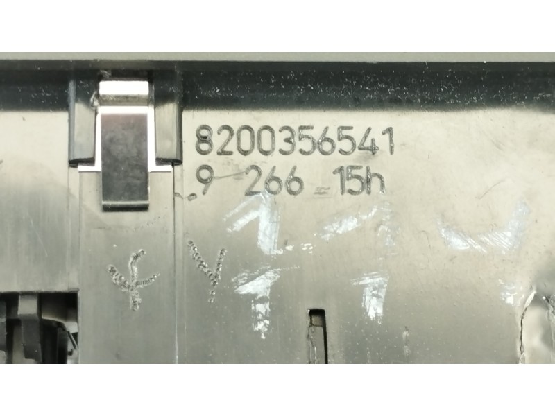 Recambio de mando elevalunas delantero izquierdo para renault clio iii confort dynamique referencia OEM IAM 214945A 214938A 3796