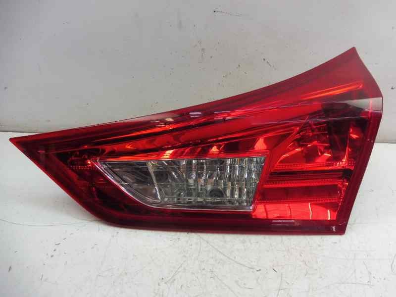 Recambio de piloto trasero derecho en porton para toyota auris hybrid advance referencia OEM IAM   