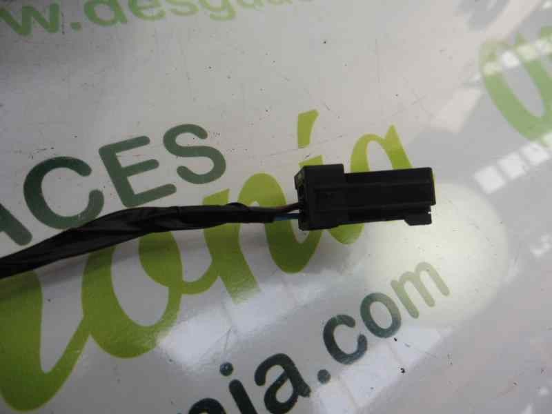 Recambio de piloto trasero derecho en porton para peugeot 308 access referencia OEM IAM 9677818280  