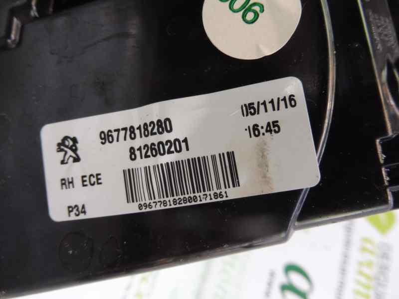 Recambio de piloto trasero derecho en porton para peugeot 308 access referencia OEM IAM 9677818280  