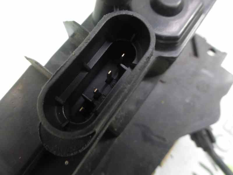 Recambio de cerradura puerta delantera derecha para renault megane ii familiar authentique confort referencia OEM IAM 8200027779