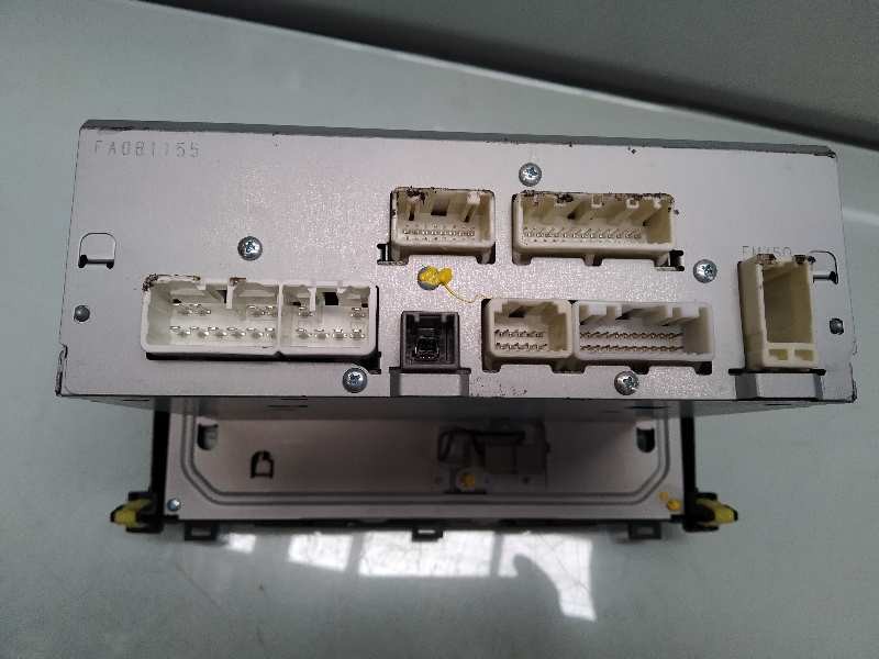 Recambio de sistema navegacion gps para toyota auris hybrid advance referencia OEM IAM 8614002010  