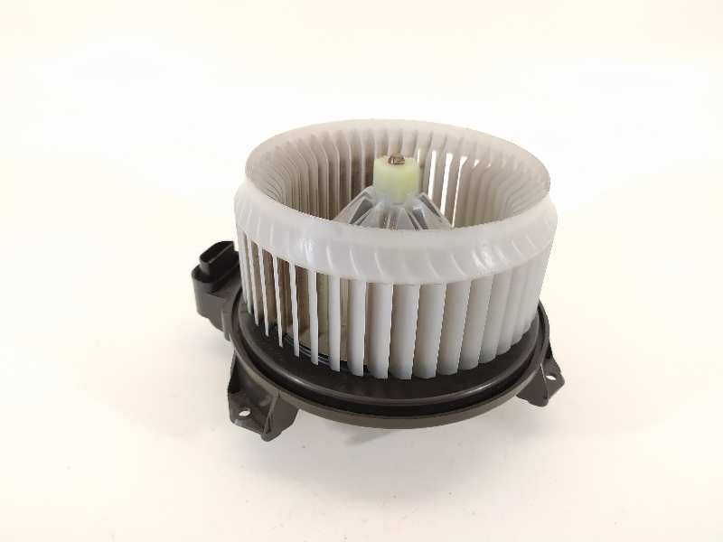 Recambio de ventilador calefaccion para toyota auris hybrid advance referencia OEM IAM AV2727008084  