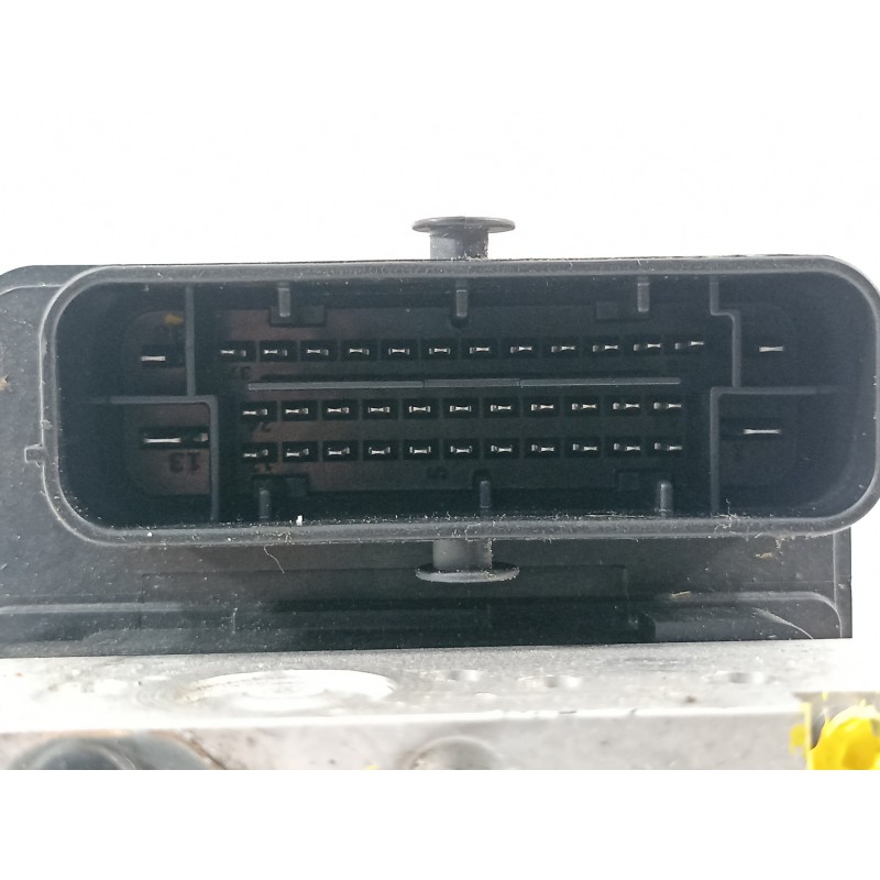 Recambio de abs para kia sportage drive 2wd referencia OEM IAM 58920F1110  