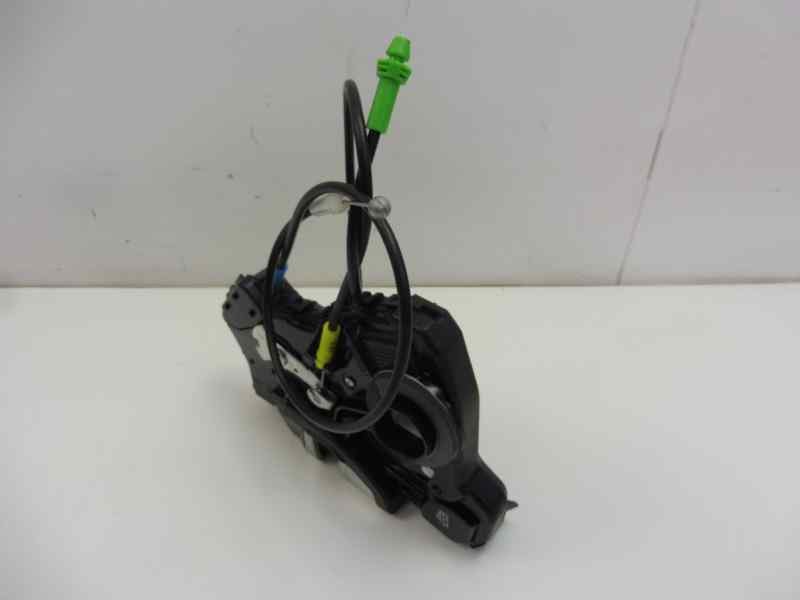 Recambio de cerradura puerta delantera derecha para toyota auris hybrid advance referencia OEM IAM A084219  