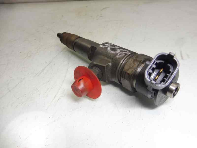 Recambio de inyector para peugeot partner kombi access referencia OEM IAM 0445110340  