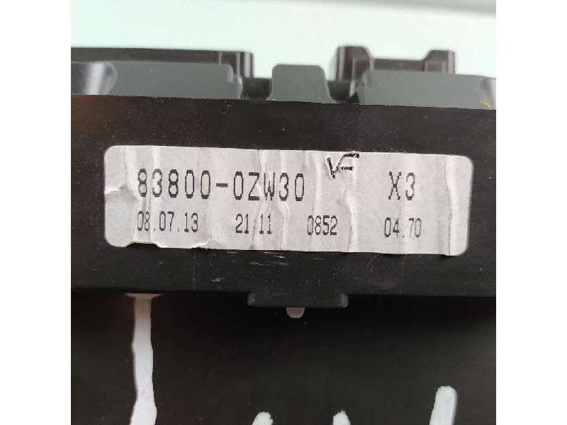 Recambio de cuadro instrumentos para toyota auris hybrid advance referencia OEM IAM 838000ZW30  