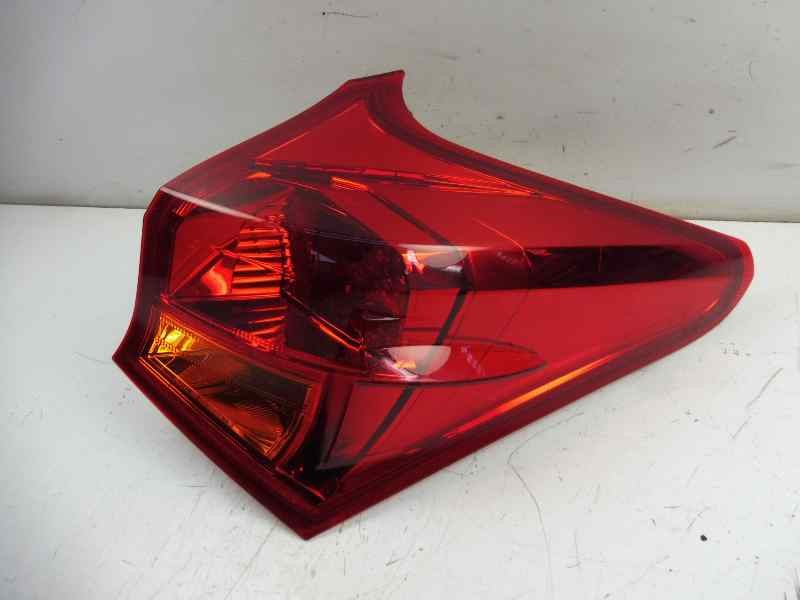 Recambio de piloto trasero derecho para toyota auris hybrid advance referencia OEM IAM   