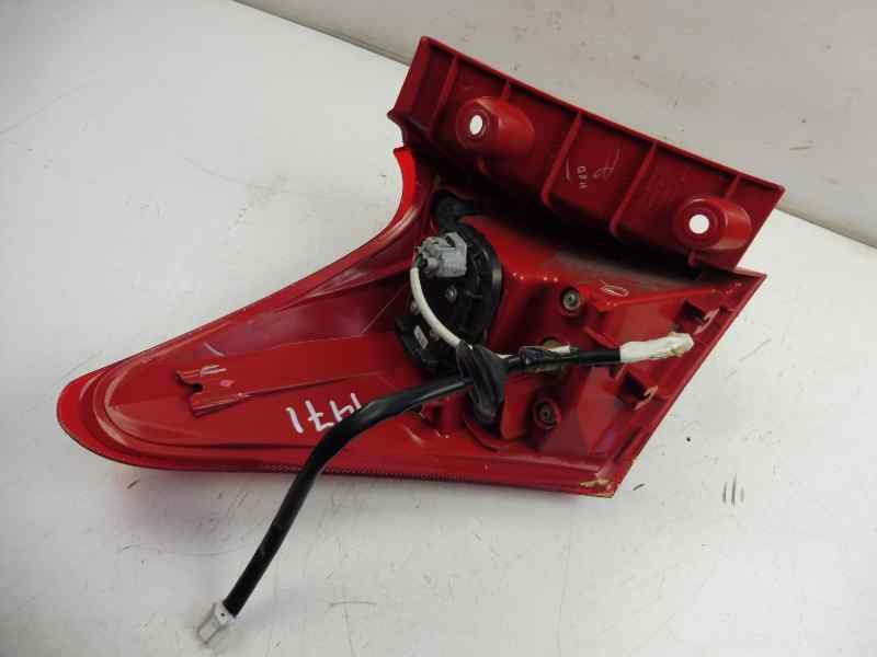 Recambio de piloto trasero derecho para toyota auris hybrid advance referencia OEM IAM   