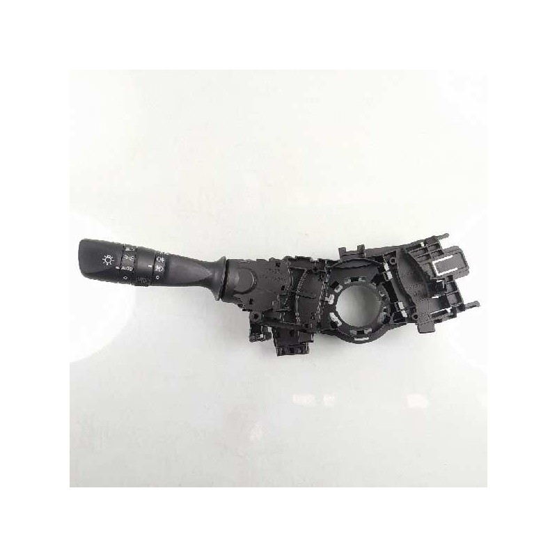 Recambio de mando luces para toyota auris hybrid advance referencia OEM IAM 0272017F852  