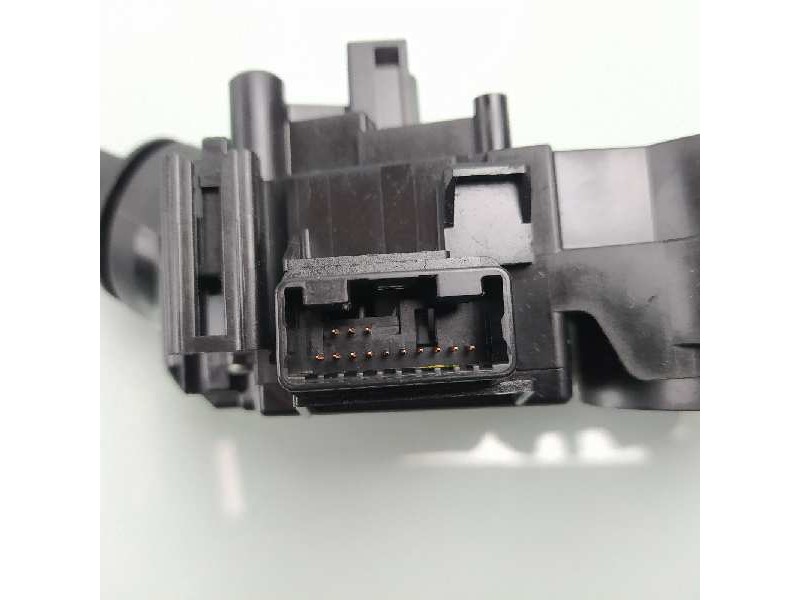 Recambio de mando luces para toyota auris hybrid advance referencia OEM IAM 0272017F852  