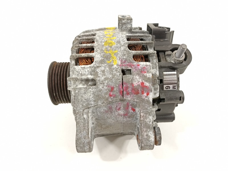 Recambio de alternador para kia sportage basic 4x2 referencia OEM IAM 373002B600  