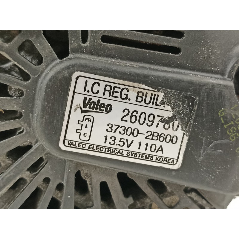 Recambio de alternador para kia sportage basic 4x2 referencia OEM IAM 373002B600  