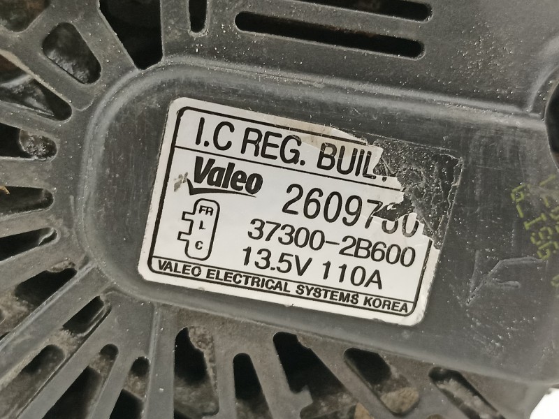 Recambio de alternador para kia sportage basic 4x2 referencia OEM IAM 373002B600  