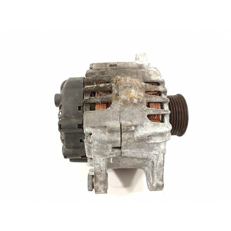 Recambio de alternador para kia sportage basic 4x2 referencia OEM IAM 373002B600  