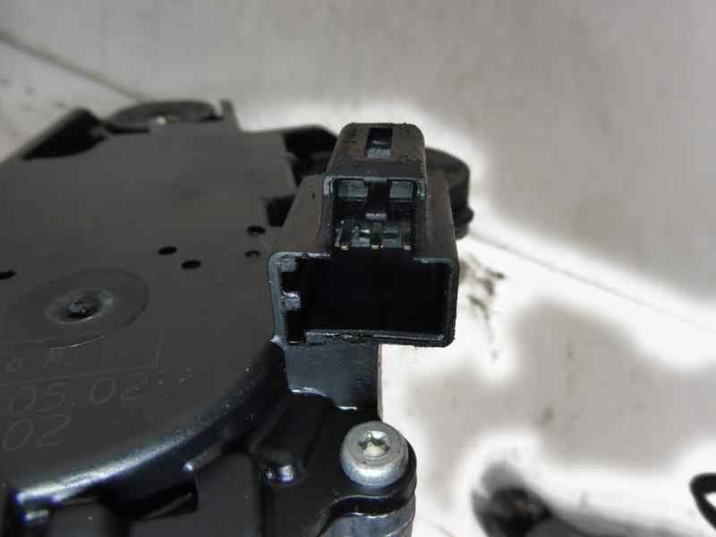 Recambio de motor limpia trasero para ford fiesta (cb1) trend referencia OEM IAM 8A61A17K441AD 0390201215 