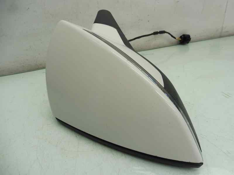 Recambio de retrovisor derecho para seat leon st (5f8) style referencia OEM IAM 5F1857508  