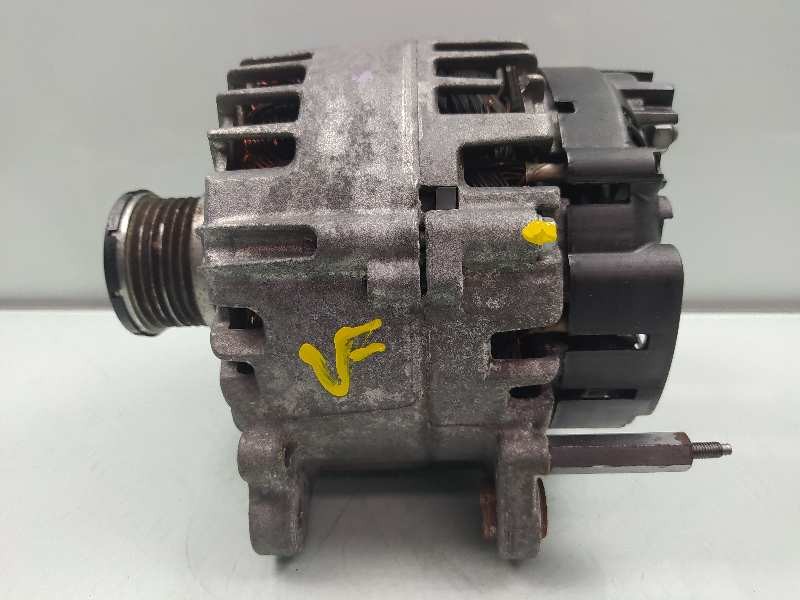 Recambio de alternador para volkswagen golf vii lim. sport by r-line bluemotion referencia OEM IAM 03L903023L  