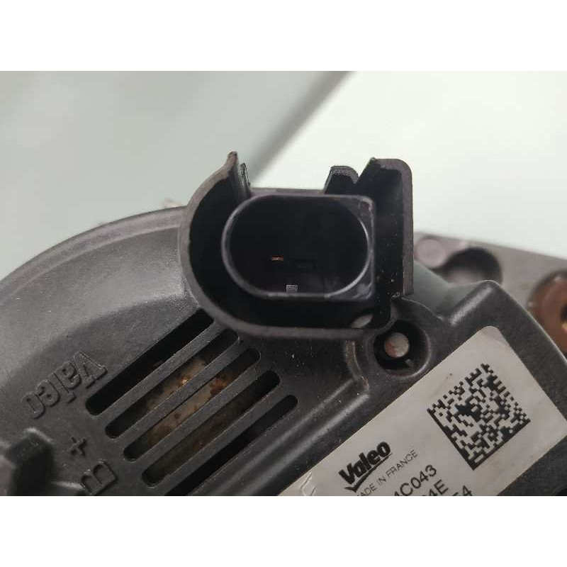 Recambio de alternador para volkswagen golf vii lim. sport by r-line bluemotion referencia OEM IAM 03L903023L  