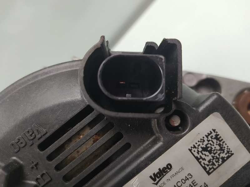 Recambio de alternador para volkswagen golf vii lim. sport by r-line bluemotion referencia OEM IAM 03L903023L  