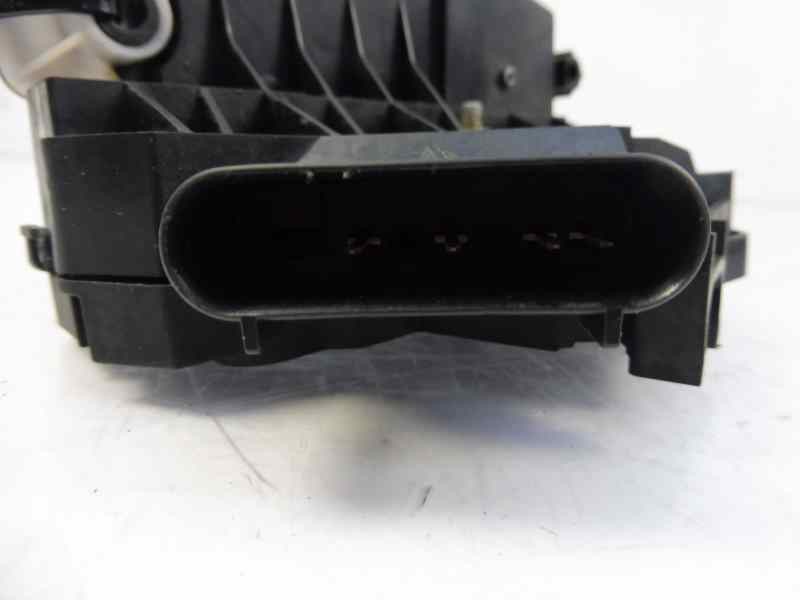 Recambio de cerradura puerta delantera derecha para ford fiesta (cb1) trend referencia OEM IAM 8A6AA21812BJ  