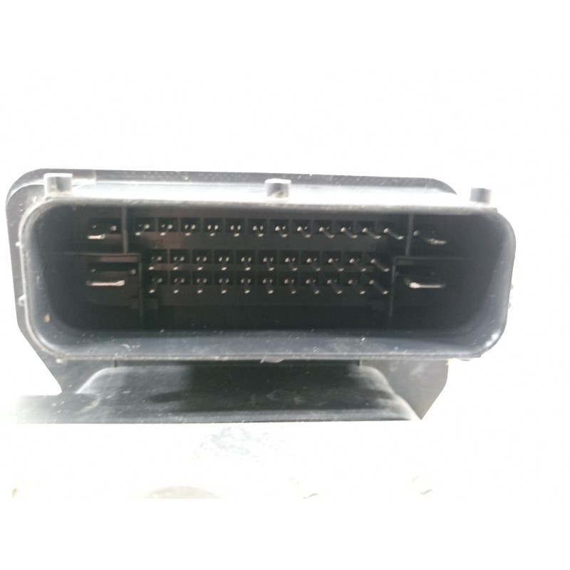 Recambio de abs para kia sportage basic 4x2 referencia OEM IAM 589203U300  