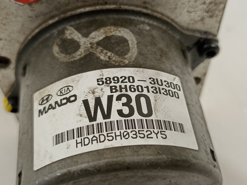 Recambio de abs para kia sportage basic 4x2 referencia OEM IAM 589203U300  