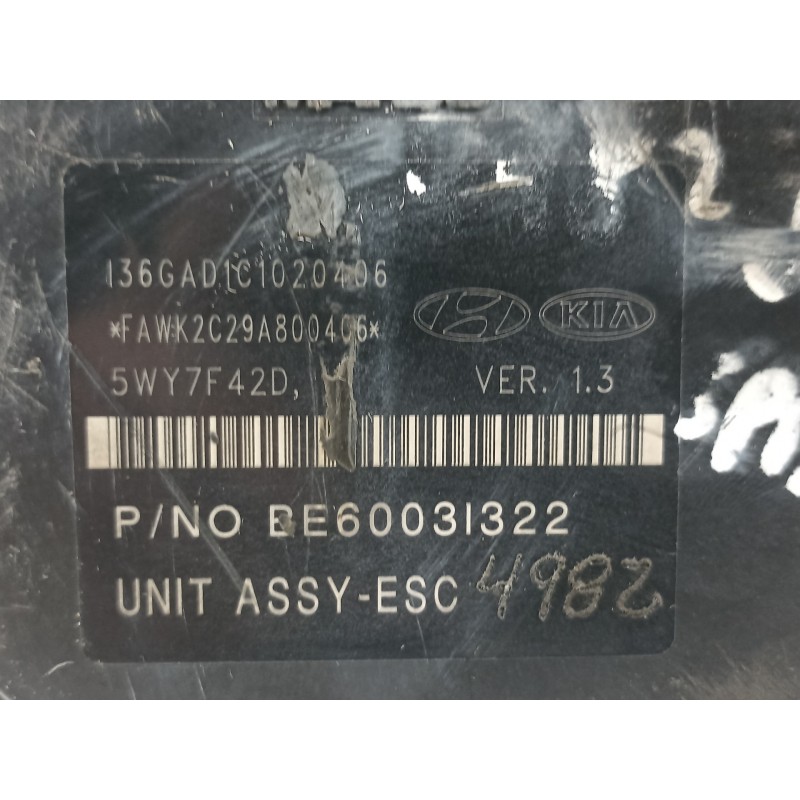 Recambio de abs para kia sportage basic 4x2 referencia OEM IAM 589203U300  