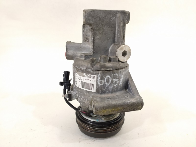 Recambio de compresor aire acondicionado para nissan micra v (k14) acenta referencia OEM IAM 926000287R 7114133472 T22318BA