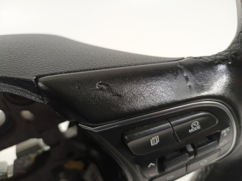 Recambio de volante para kia sportage drive 2wd referencia OEM IAM 56100F1130SA1  