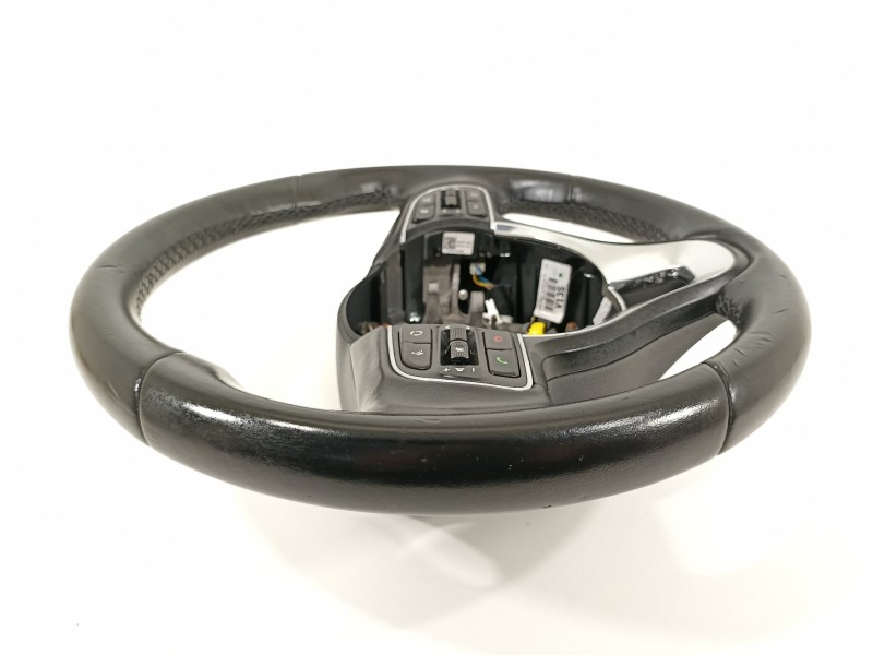 Recambio de volante para kia sportage drive 2wd referencia OEM IAM 56100F1130SA1  