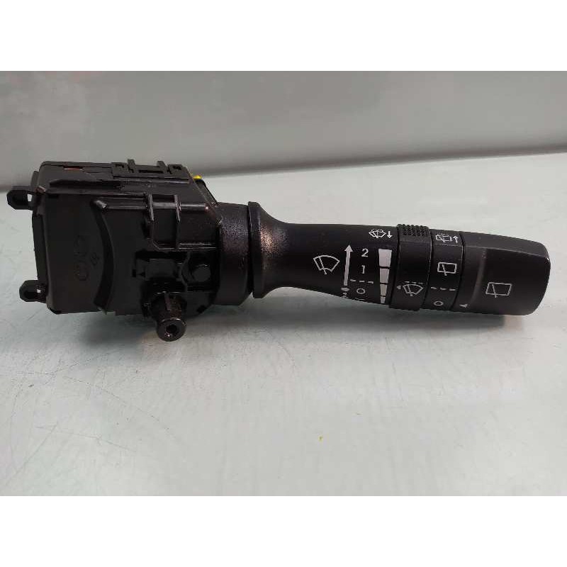 Recambio de mando limpia para kia sportage basic 4x2 referencia OEM IAM 934202K560  