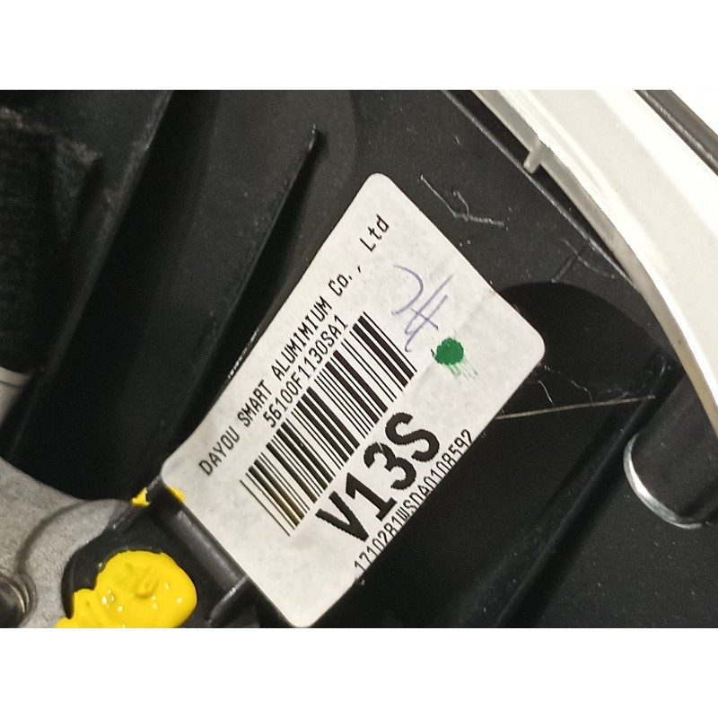 Recambio de volante para kia sportage drive 2wd referencia OEM IAM 56100F1130SA1  