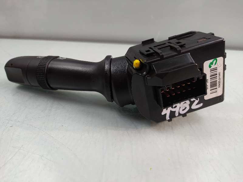 Recambio de mando limpia para kia sportage basic 4x2 referencia OEM IAM 934202K560  