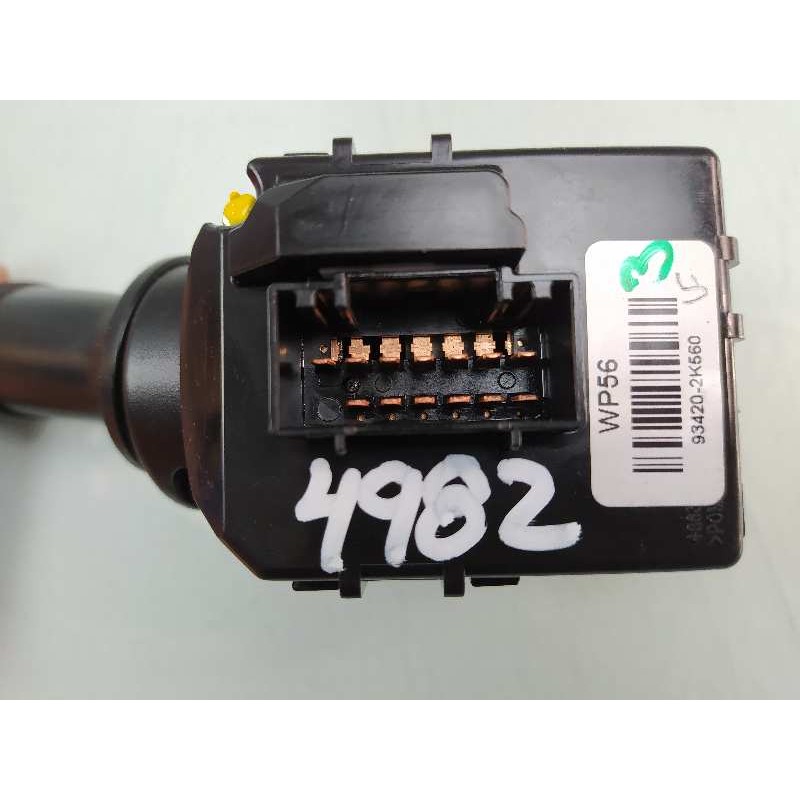 Recambio de mando limpia para kia sportage basic 4x2 referencia OEM IAM 934202K560  