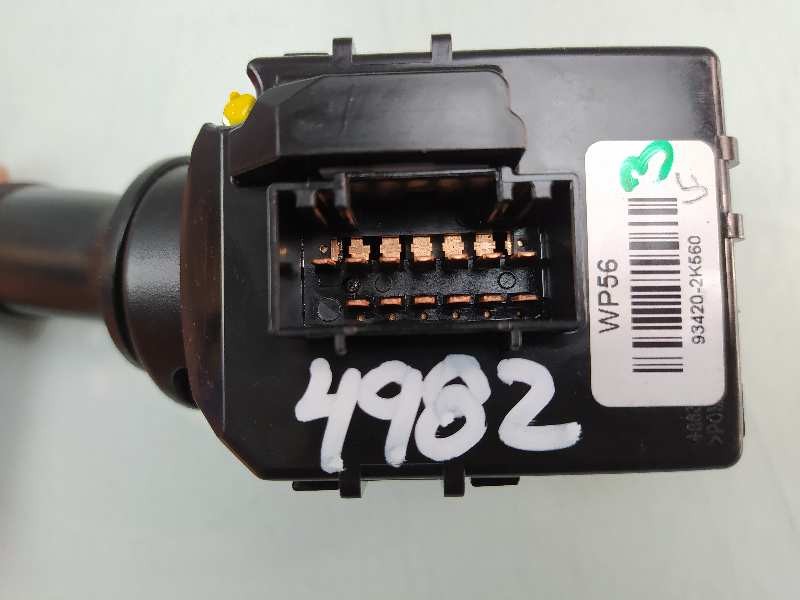 Recambio de mando limpia para kia sportage basic 4x2 referencia OEM IAM 934202K560  