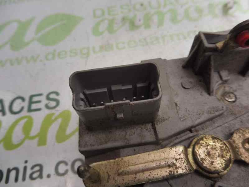 Recambio de cerradura puerta delantera derecha para peugeot expert kombi confort acristaldo (8 asientos) referencia OEM IAM   